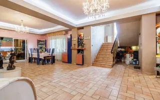Resedinta premium| Teren de tenis | Piscină încălzită | Infrastructură completă! - Poză 15