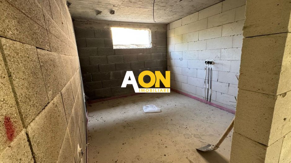 De vanzare apartament 3 camere, la vila, 130mp teren, Lac Chereteu - Poză 6