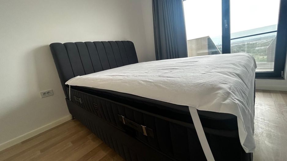 South Side Residence - Poză 12