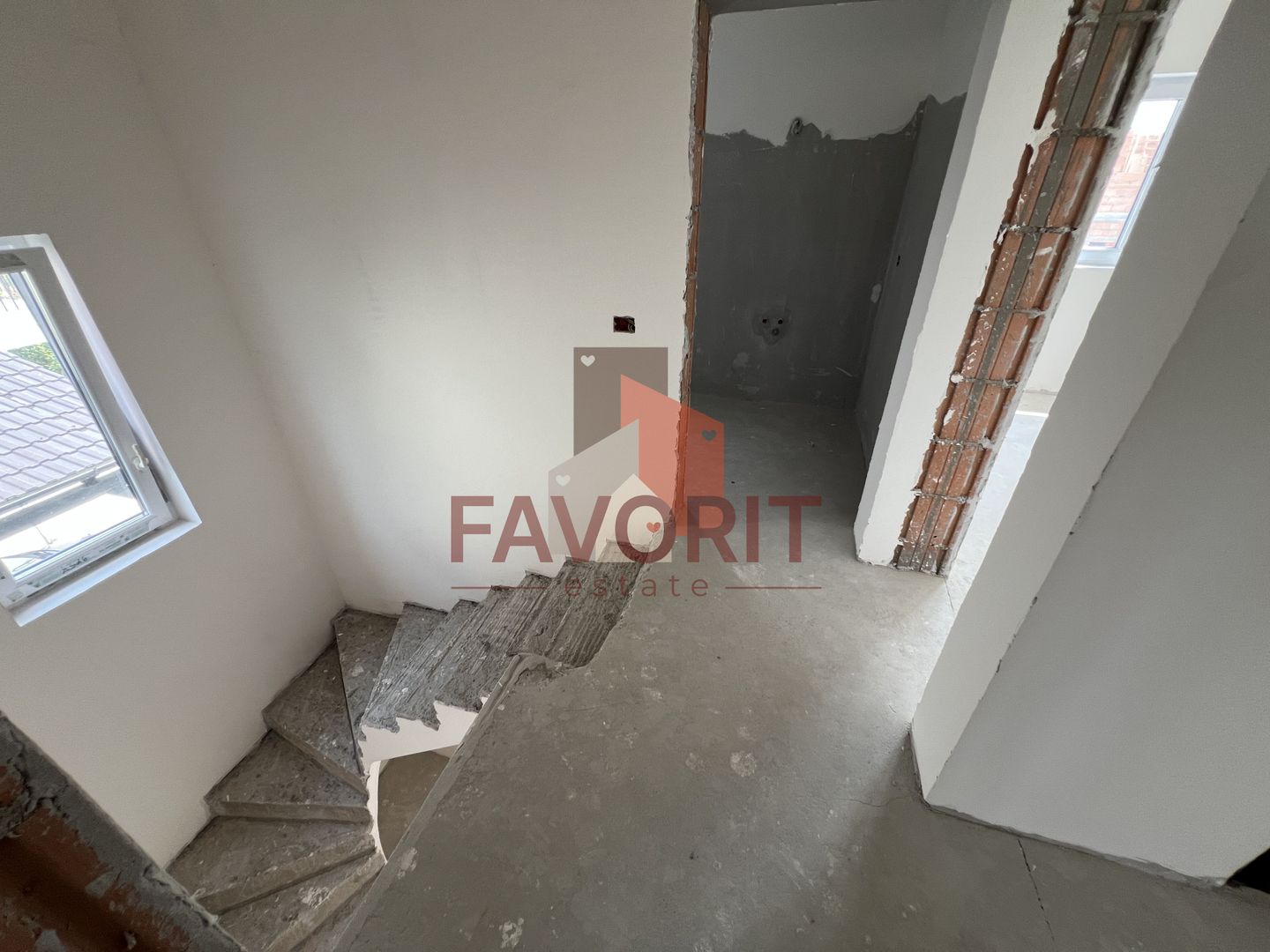 Duplex 4 camere despartit prin camera tehnica | Chisoda - Poză 8