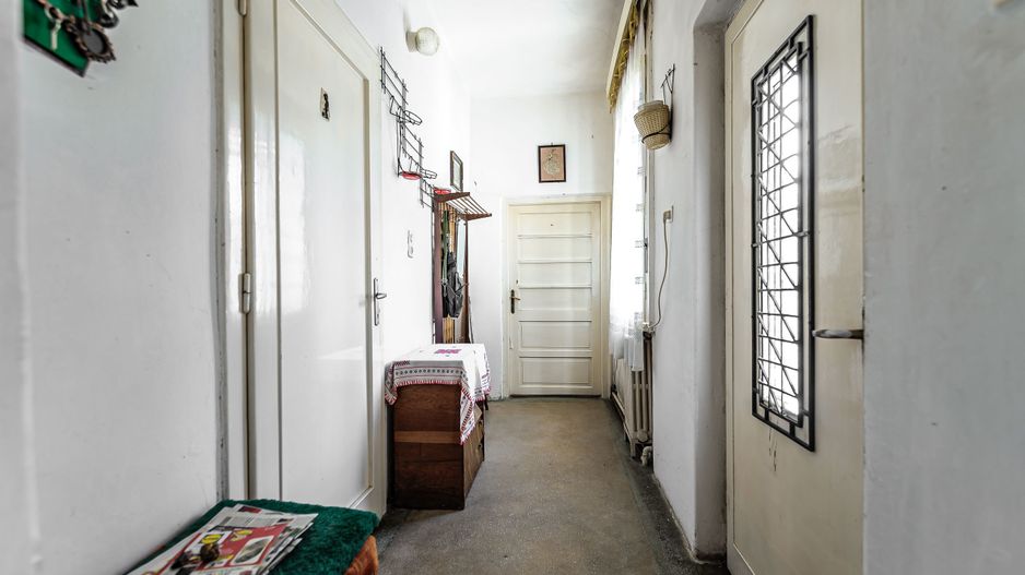 Casă cu 4 camere Augustin Doinaș - Poză 8