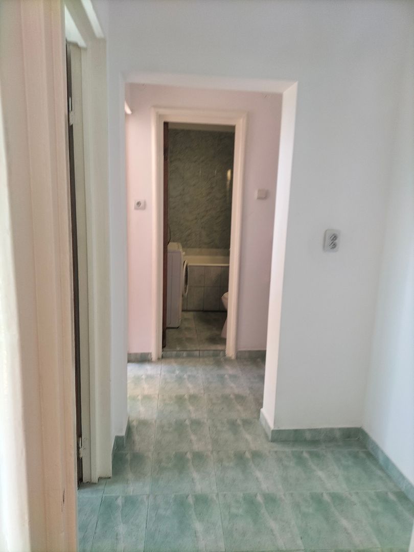 Apartament  Luminos 2 camere. Decomandat. Brancoveanu. - Poză 6