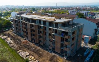 Apartament 2 camere  LA CHEIE cu gradina 45mp in Sibiu - Lacul lui Binder - Poză 1