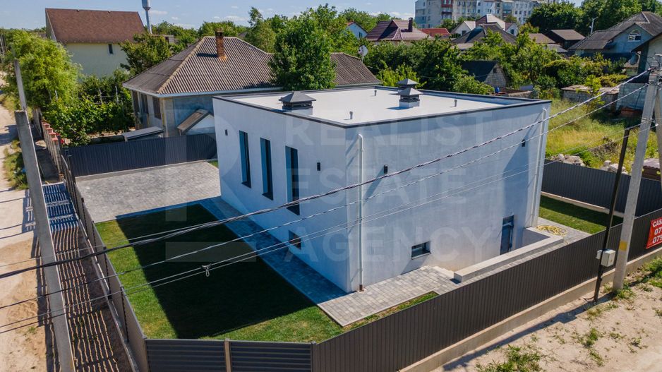 Vânzare,casă Hi-Tech, 3 camere, Porumbeni, raionul Criuleni - Poză 11