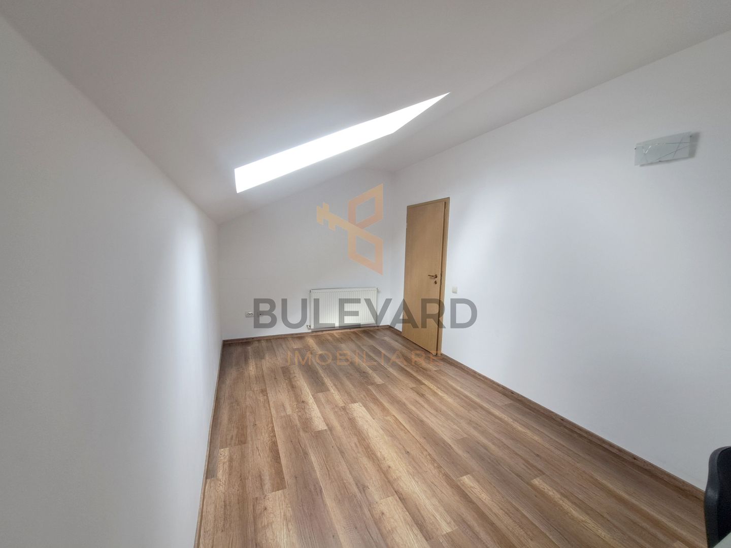 Apartament 4 camere 128 mp utili, centru Floresti - Poză 17