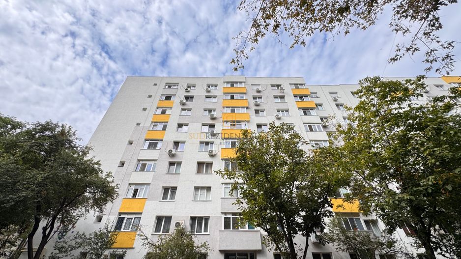 Apartament 3 camere, bloc anvelopat, etaj 7/8, Rahova, Sector 5 - Poză 1