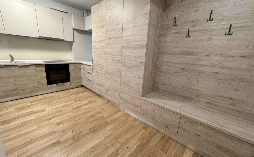 Apartament decomandat cu trei camere, Dacia-Stefan cel Mare - Poză 3