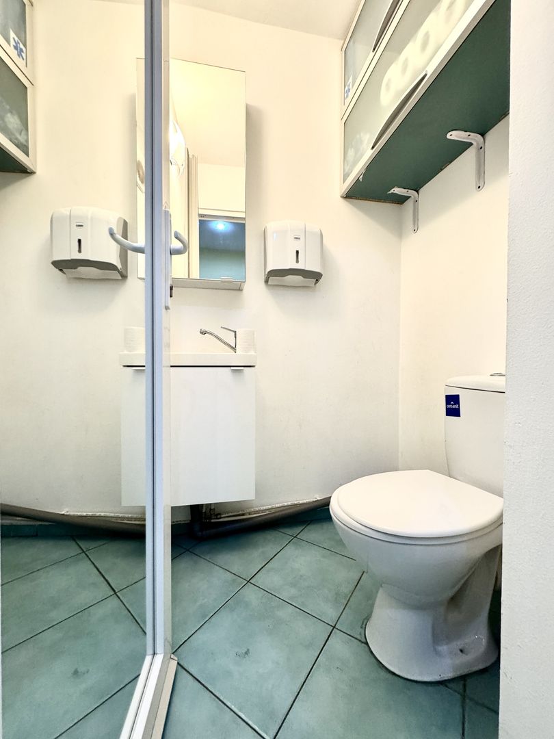 Cabinet stomatologic cu tradiție 20+ ani - dotat si funcțional - Poză 21