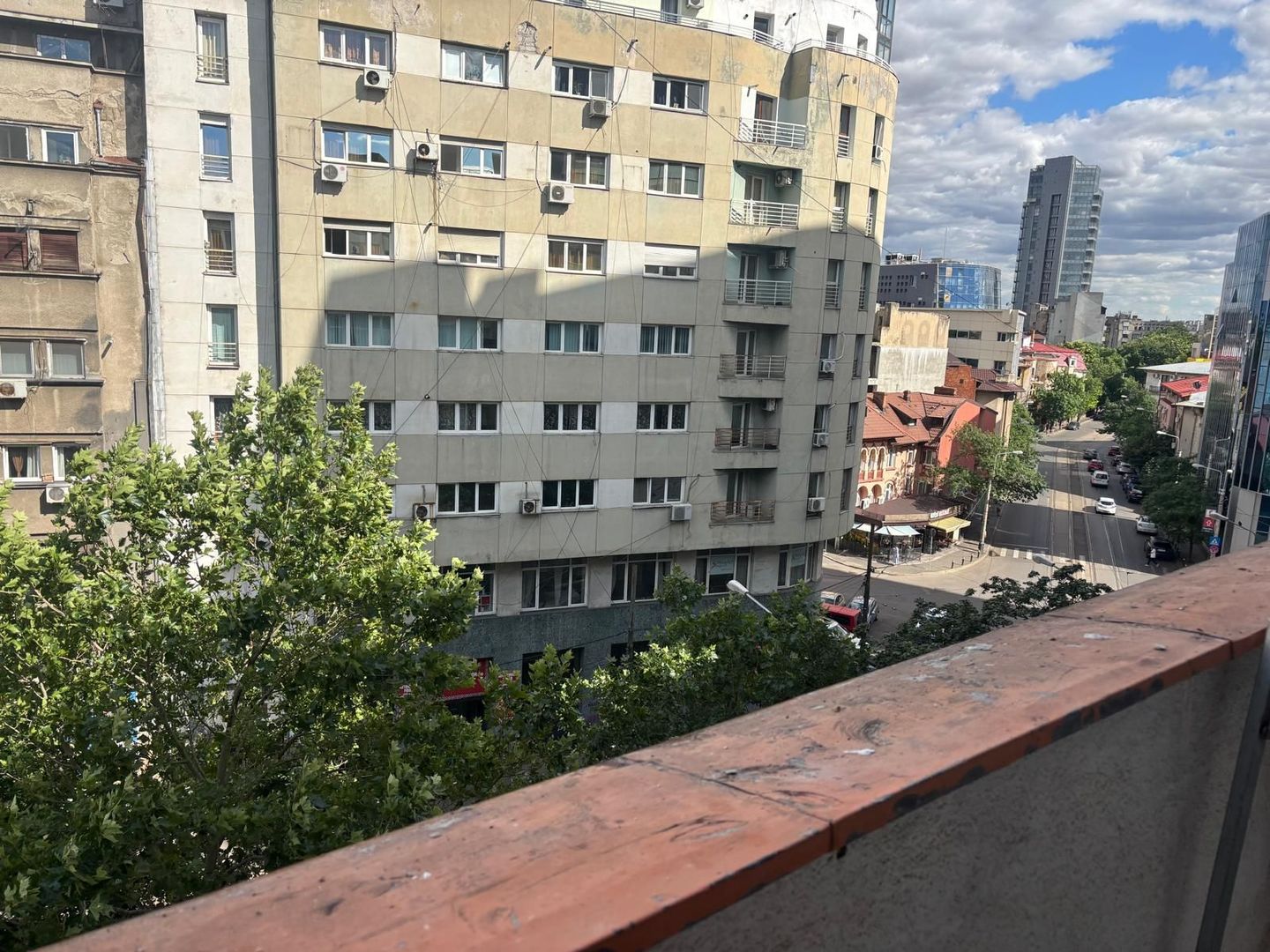 Apartament 2 camere, bloc solid consolidat, etaj 5, zona Universitate - Poză 9