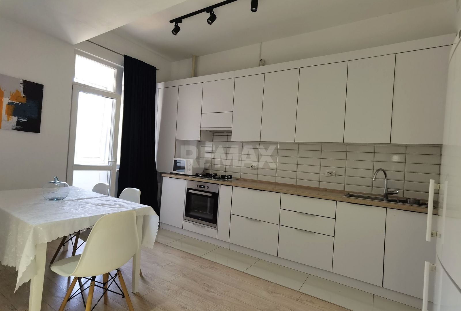 Spre chirie I Apartament modern cu 2 dormitoare și living I Zona Centru I - Poză 6