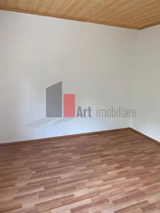 Apartament 3 camere Virtuții-Orsova - Poză 3