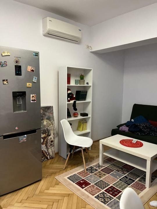 Apartament 2 camere ultracentral, mobilati utilat,et.1 ,47mp utili,vedere spate. - Poză 2