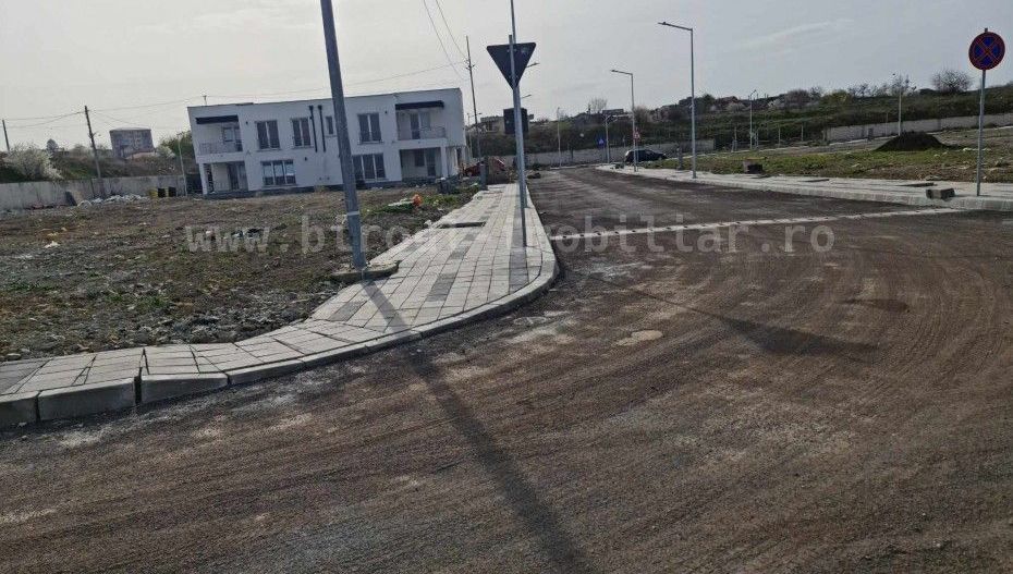 Vânzare Teren pentru Vilă P+2 în Complex Rezidențial pe malul Lacului - Poză 3