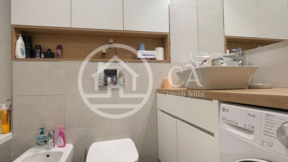 Apartament LUX de vanzare cu 3 camere în zona Calea Aradului, Oradea - Poză 9