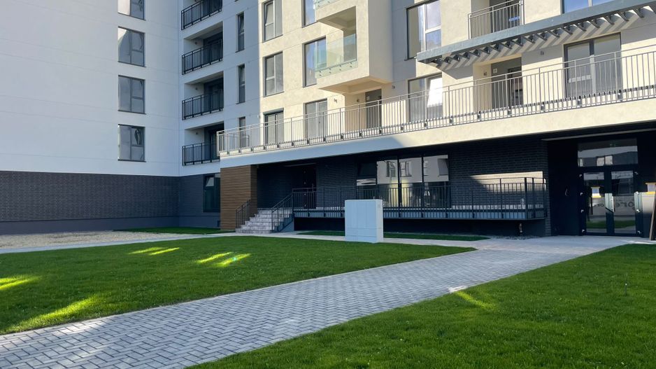 Apartament de lux 2 camere nelocuit Zona Coresi Kasper - Poză 1