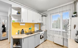 Apartament 2 camere decomandat, etaj intermediar, zona Intre Lacuri! - Poză 4