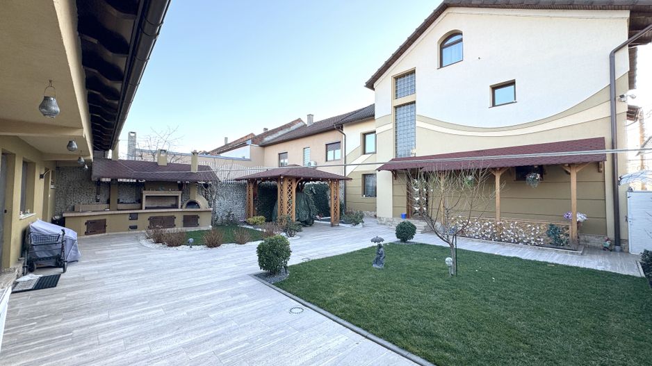 De vanzare casa exclusivista in Lugoj - Poză 1