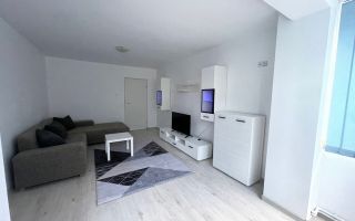 De inchiriat apartament 2 camere, zona Bulevard. Pret 350€ - Poză 1