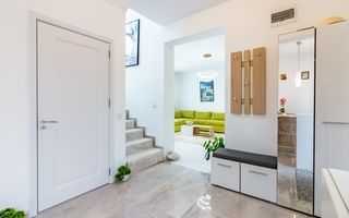 Casă / Vilă cu 4 camere de vânzare Tunari - Poză 9