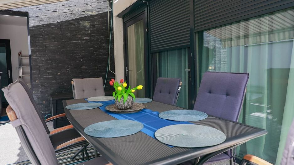 Vilă cu piscină, mobilată și utilată. Comision 0%. 410.000 Euro neg - Poză 6