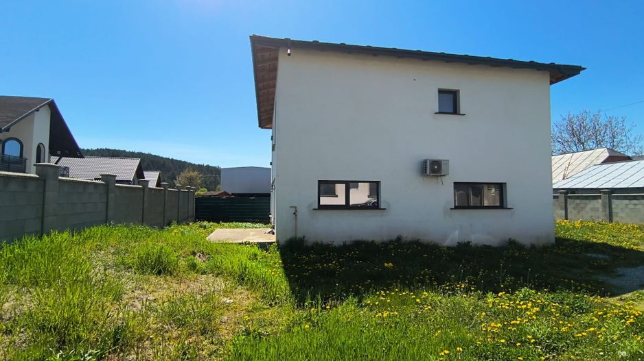 Vilă P+E+Pod | 200 MP Utili | Șcheia | Drum Privat - Poză 3
