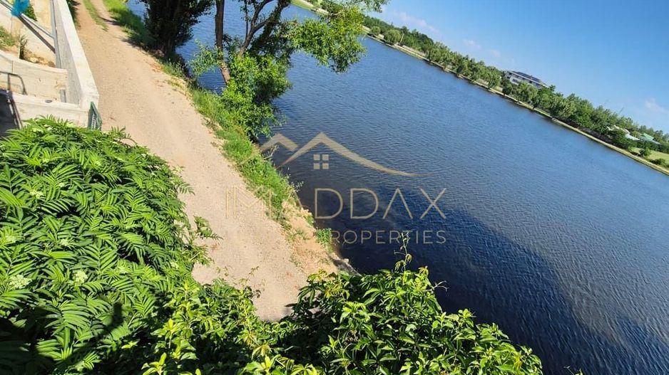 Vilă cu deschidere la lac I  Piscină proprie și acces rapid către București* - Poză 17