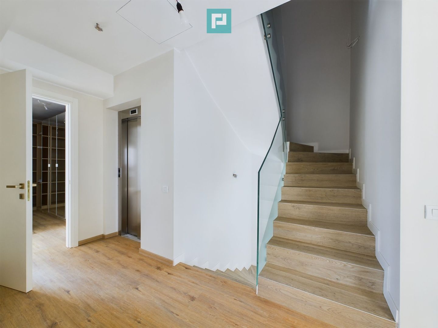 Duplex cu garaj zona Pipera - Poză 3