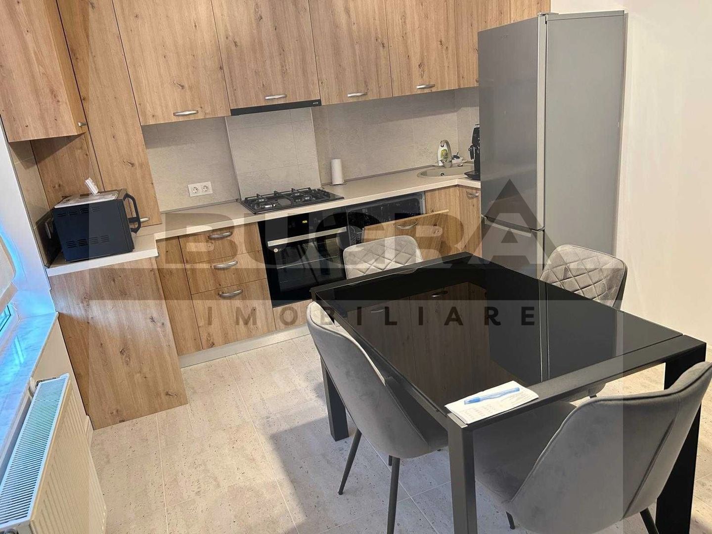 Apartament de o camere, decomandat, parcare, 45mp, zona Toha - Poză 4