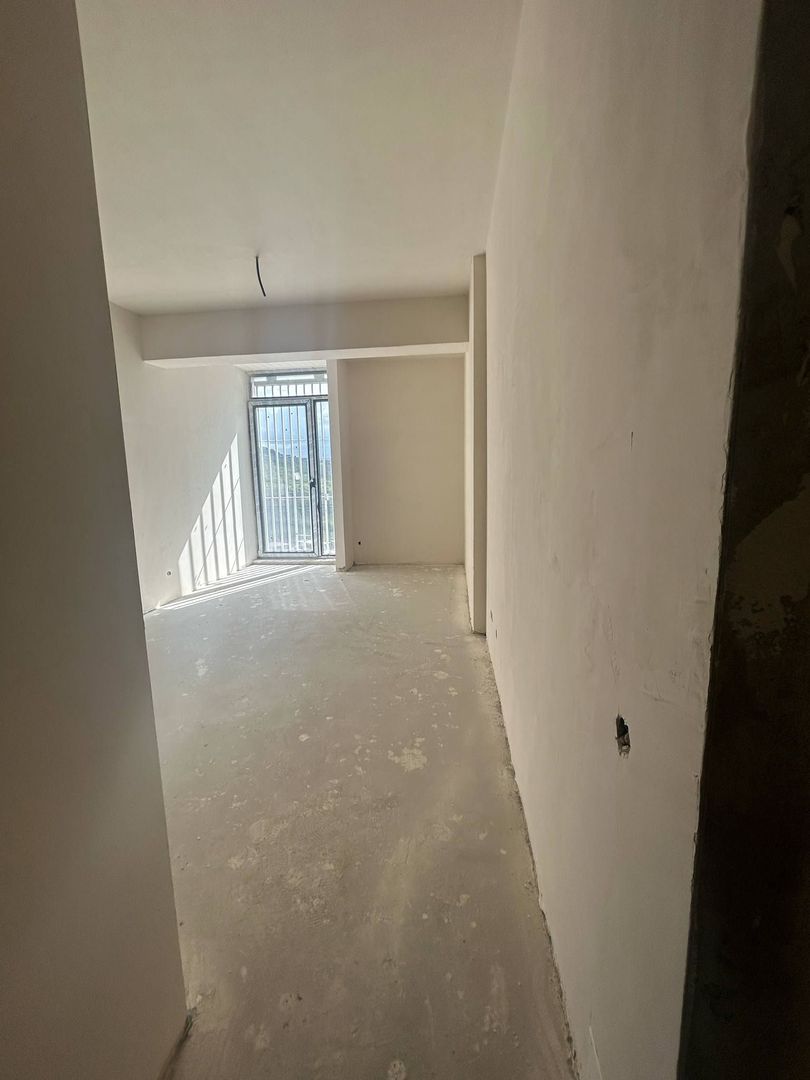 Vanzare apartament 3 camere cu parcare subterana zona BMW - Poză 3