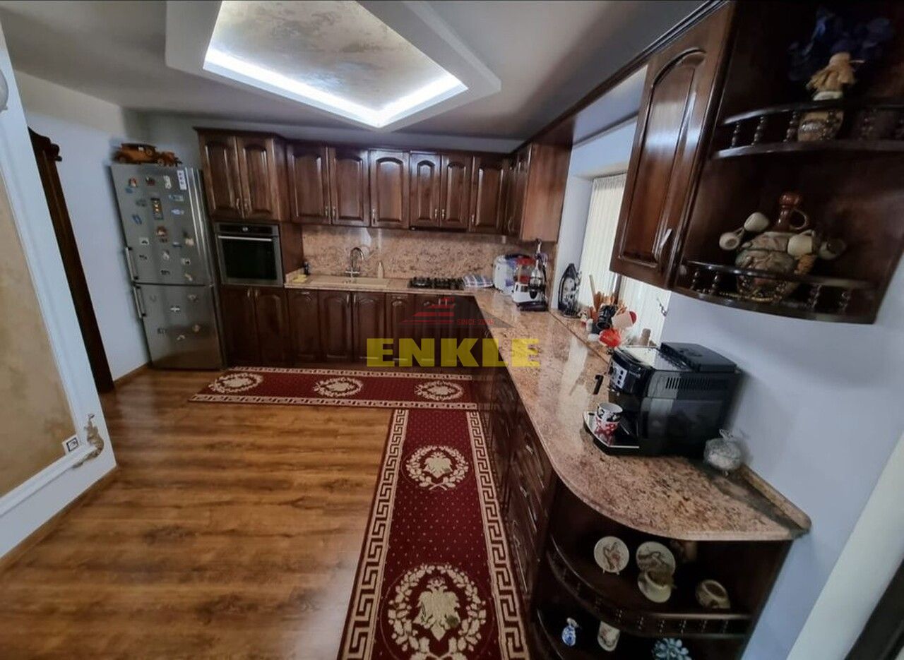 De vânzare Vila P+M, 303 mp si 1000 mp teren, Catamaresti-Deal - Poză 9