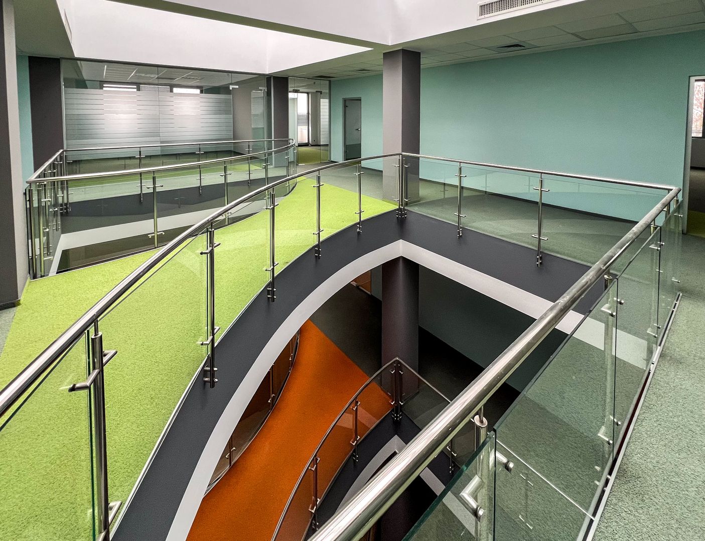 Proprietate comercială premium de vânzare- teren 3.728 mp |  Lângă A0 - Poză 5