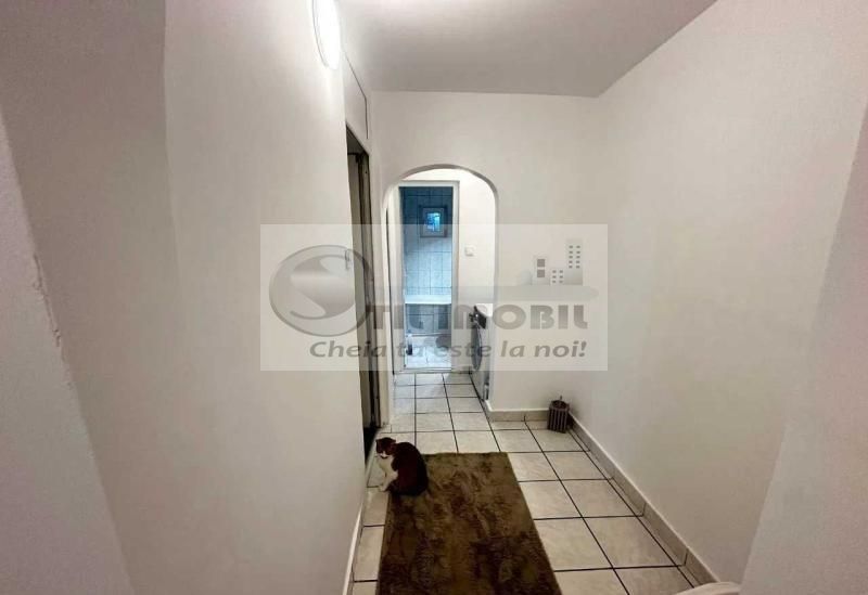 Apartament 3 cam decomandat mobilat  Alexandru cel Bun 107000 euro - Poză 2
