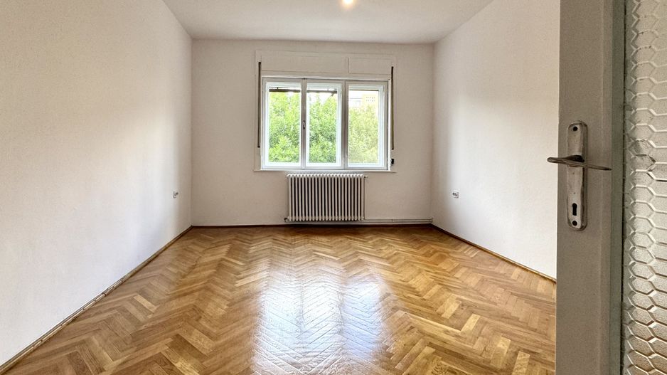 Apartament spațios într-o vilă, cu 2 garaje și terase – zona Iosefin - Poză 2