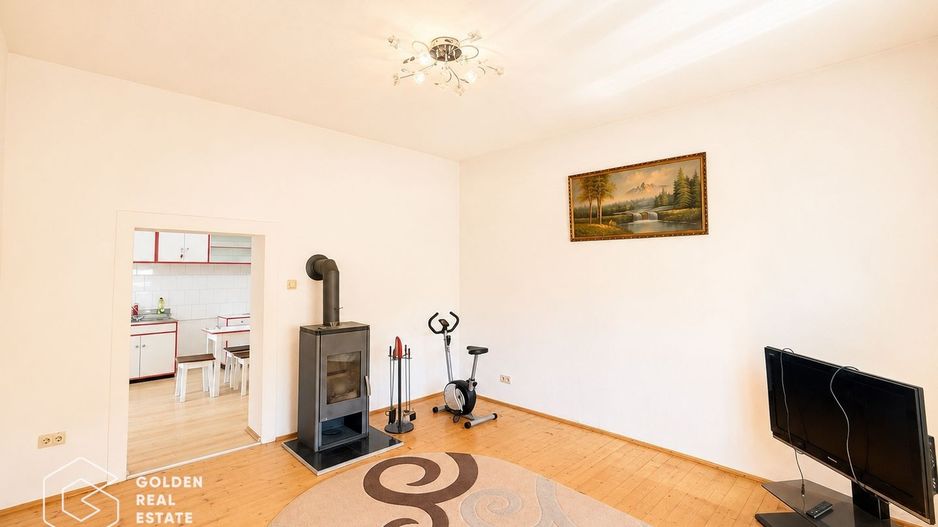 Casa cu teren 688 mp, 2 corpuri de cladire, Parneava - Poză 3