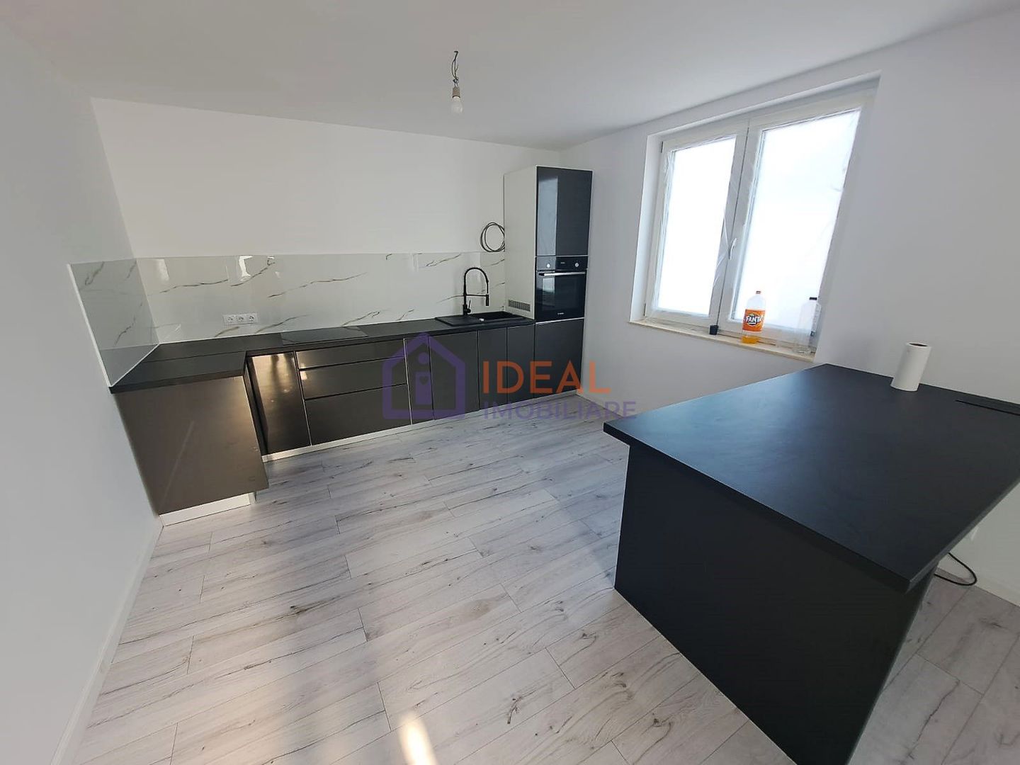 Casa Individuala LA CHEIE cu 250 mp utili, zona Strand - Poză 10
