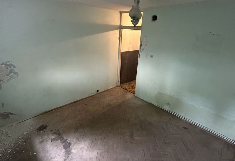 Apartament de renovat cu 2 camere, 50 mpu, parter, Cetate, Alba Iulia - Poză 2