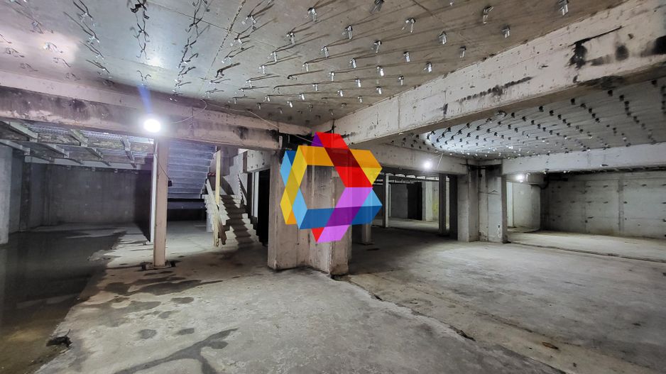 Clădire mixta -3600 mp - Poză 11