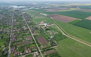 Teren Intravilan de 3,090 mp în Cuvin - Poză 4