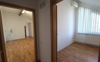 Birouri la casa - 120 mp, zona Circumvalatiunii - Poză 21