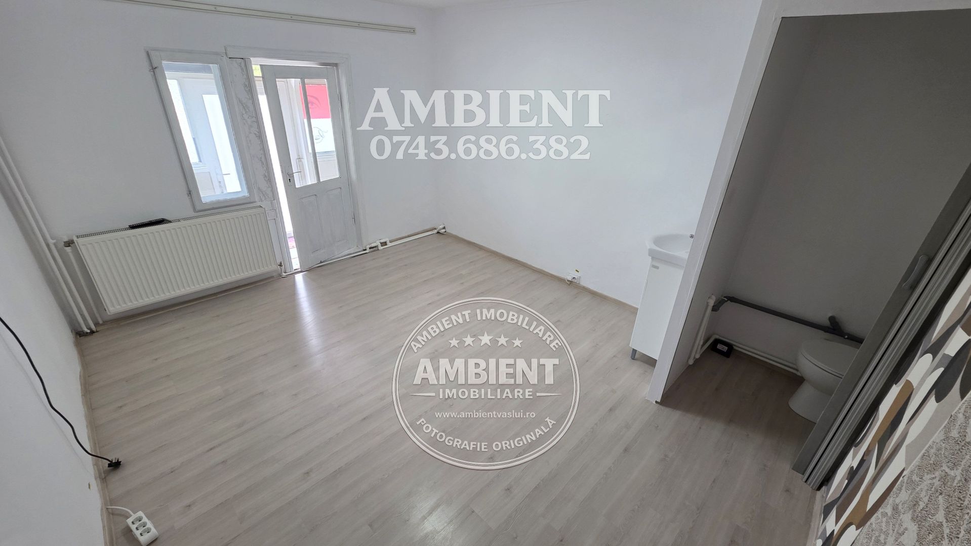 DE ÎNCHIRIAT - Spațiu comercial cu 1 cameră, parter, zona GARĂ; - Poză 8
