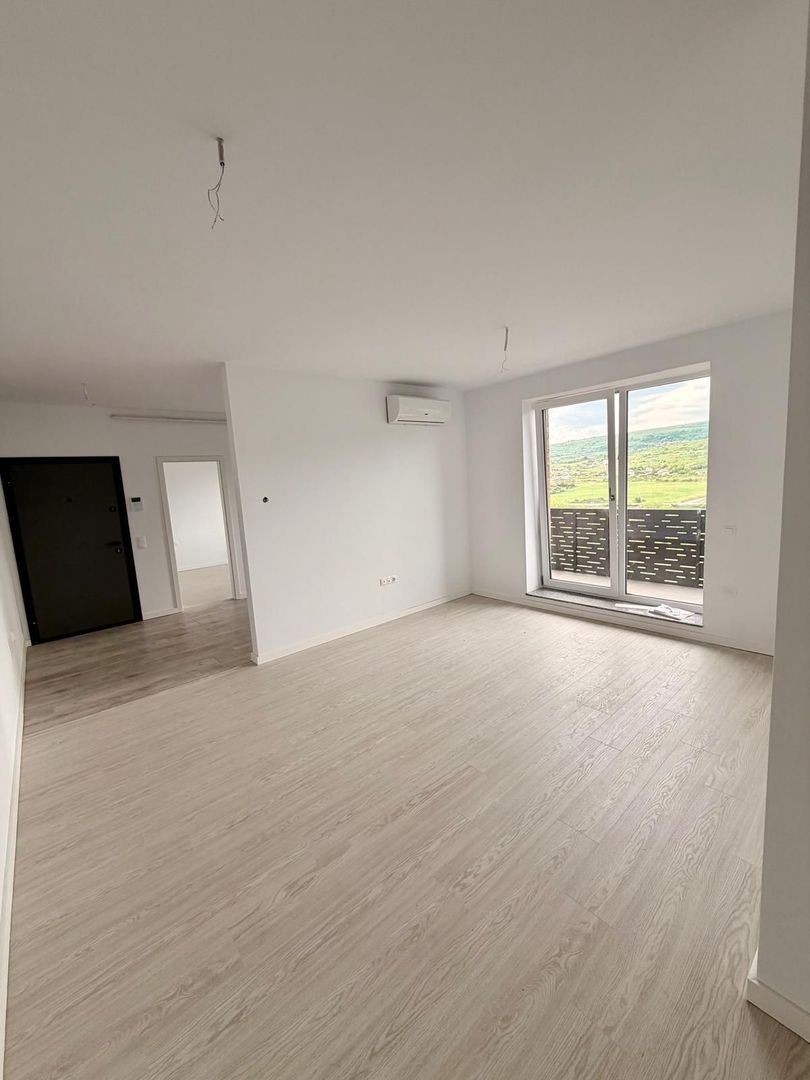 Apartament 3 camere, finisat, parcare si boxa inclusa, BETA RESIDENCE - Poză 1