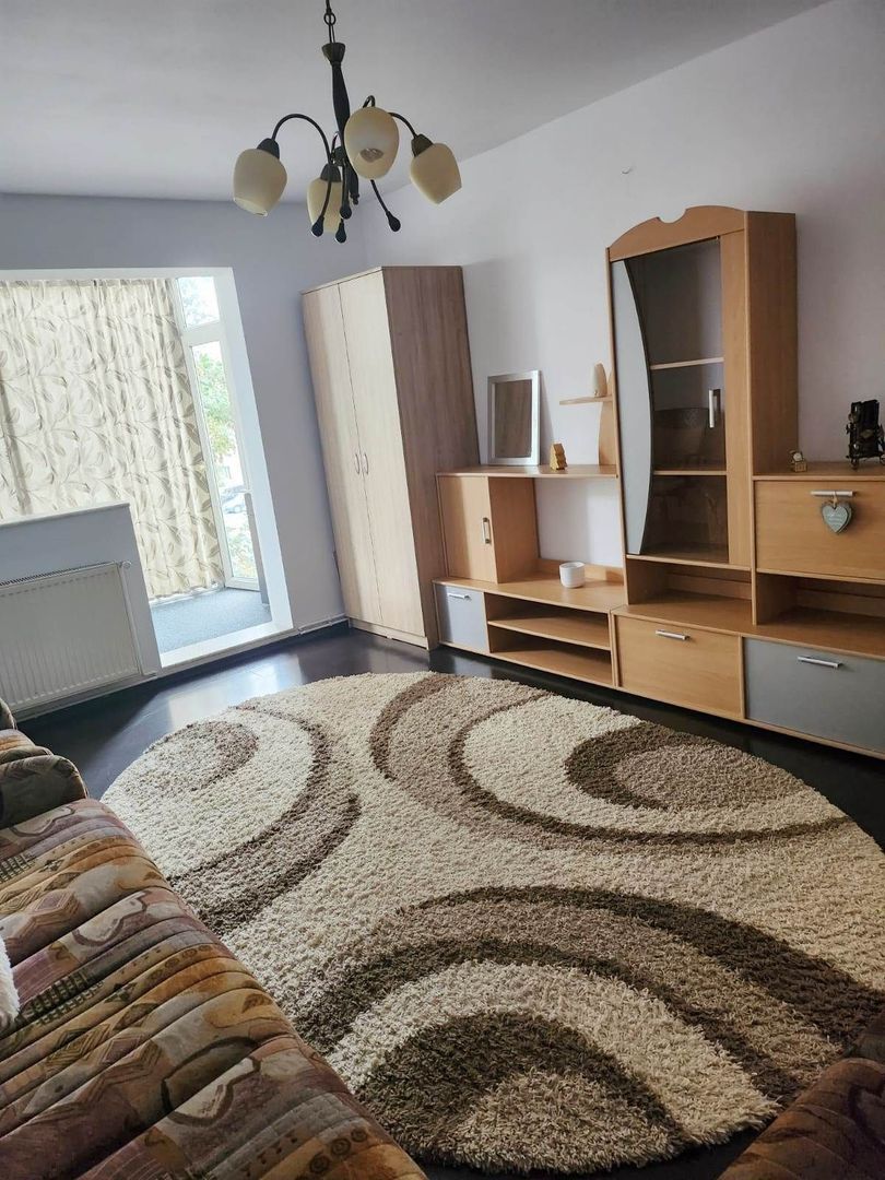 Apartament mobilat3 camere-Tractoru - Poză 5