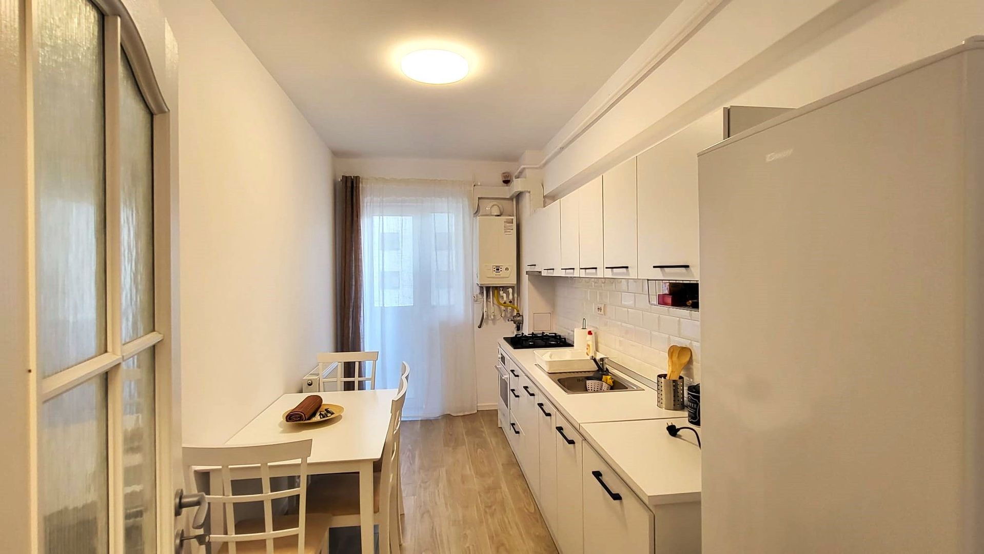 Exclusivitate - Apartament în bloc nou, cu loc parcare - Poză 2