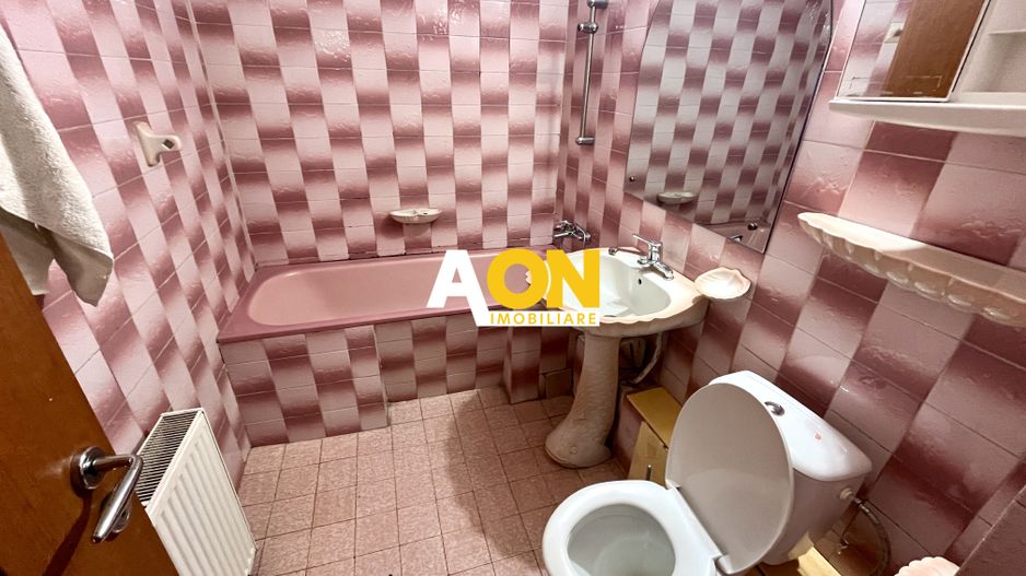 Apartament cu 3 Camere, Decomandat, Zona Tolstoi - Poză 11