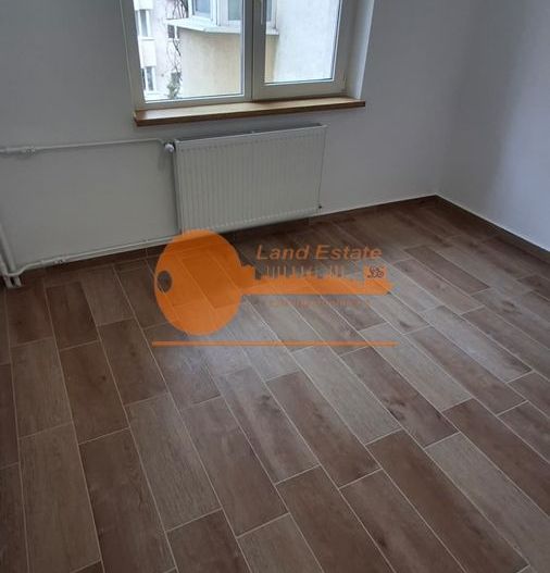 Apartament cu 3 camere in zona Nerva Traian - Poză 2