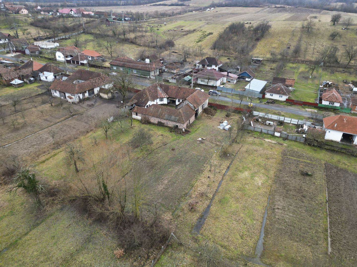 Casă impresionantă, cu anexe în Dezna-Moneasa! - Poză 39