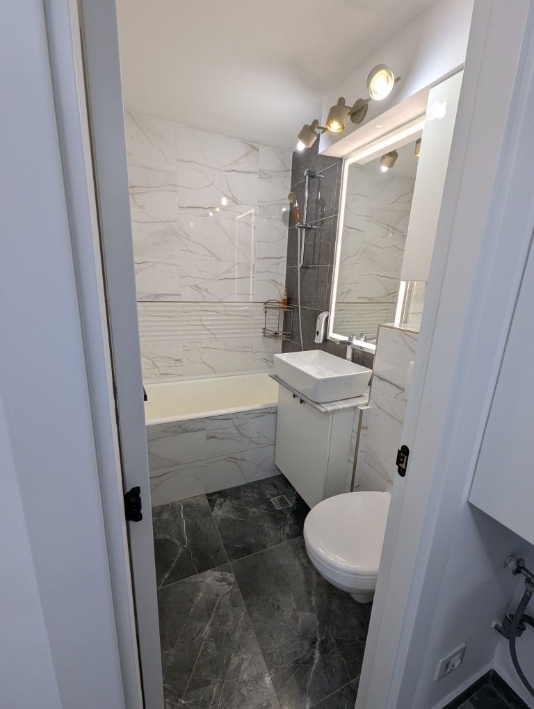 Apartament 2 camere, decomandat - Poză 3