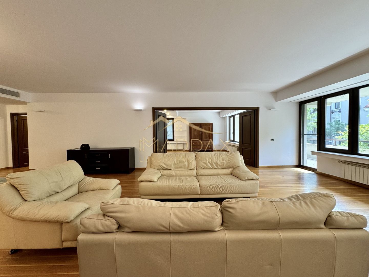 Apartament cu 4 camere 250mp* 2 parcări subterane / Dorobanti-Capitale - Poză 10