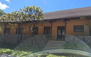 Restaurant-Pensiune de vanzare, Raul Vadului, Sibiu, Valea Oltului - Poză 2