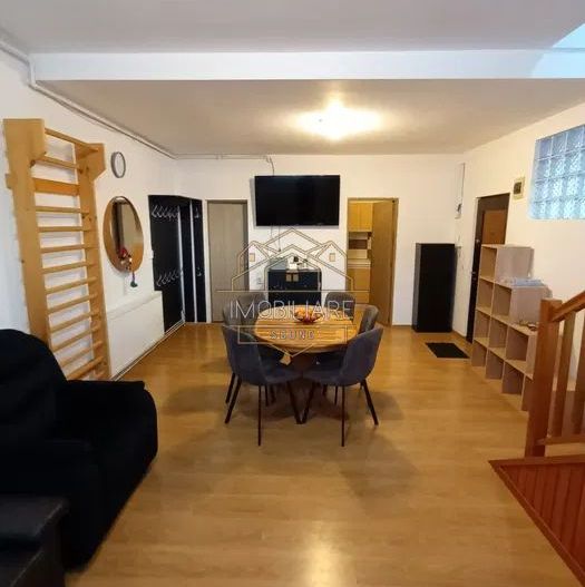 Apartament cu 3 camere, cu 2 etaje în Centru - Poză 4
